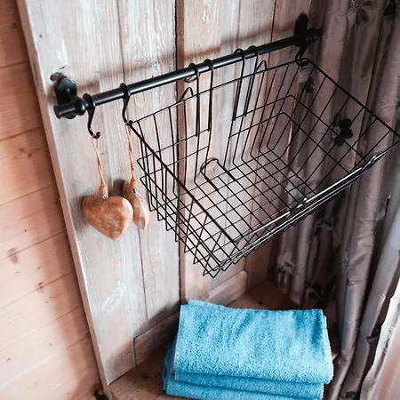 Kanali - Sauna Included - Free Parking